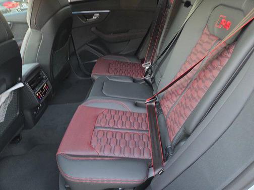 2026 Audi RS Q8 4.0T