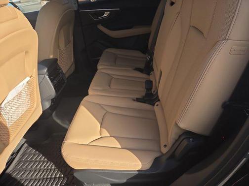 Mythos Black Metallic 2026 Audi Q7 55 Premium Plus