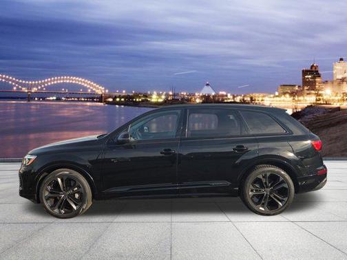 Mythos Black Metallic 2026 Audi Q7 55 Premium Plus