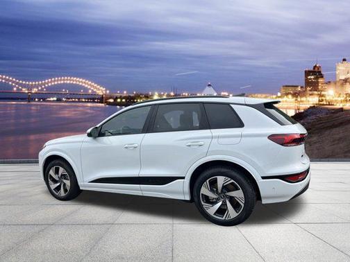 2025 Audi Q6 e-tron Premium Plus quattro