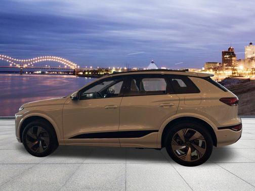 2025 Audi Q6 e-tron Premium Plus quattro