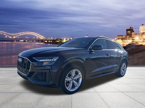 2023 Audi Q8 55 Premium