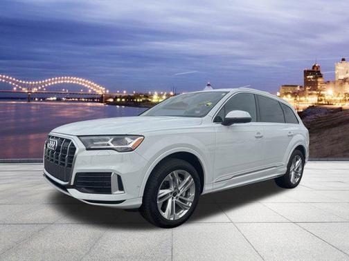 2023 Audi Q7 45 Premium