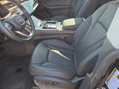 2023 Audi Q8 55 Prestige