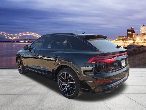 2023 Audi Q8 55 Prestige