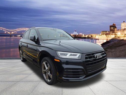 2020 Audi Q5 45 Titanium Premium