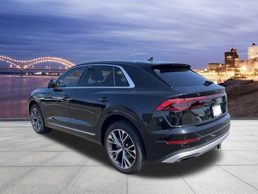 2024 Audi Q8 55 Premium Plus