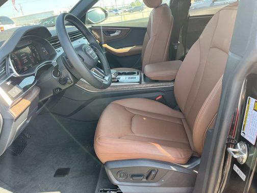 2024 Audi Q8 55 Premium Plus