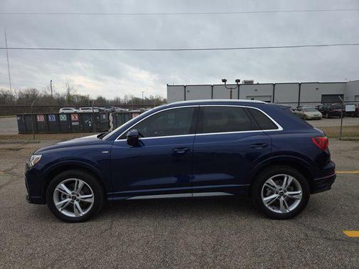 2023 Audi Q3 45 S line Premium Plus