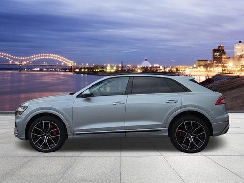 2023 Audi Q8 55 Premium Plus