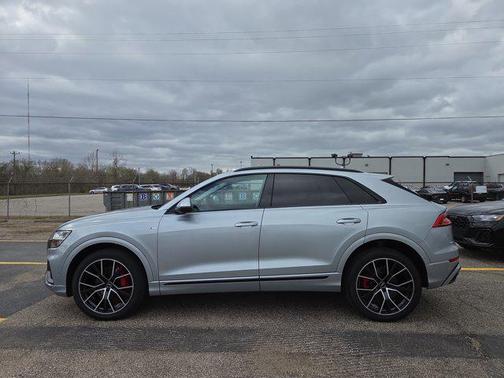 2023 Audi Q8 55 Premium Plus