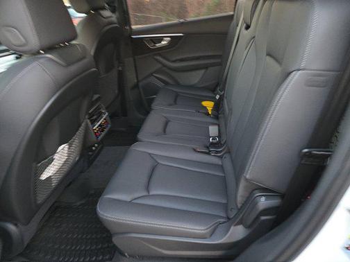 2026 Audi Q7 55 Premium Plus