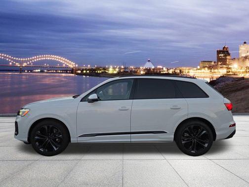 2026 Audi Q7 55 Premium Plus