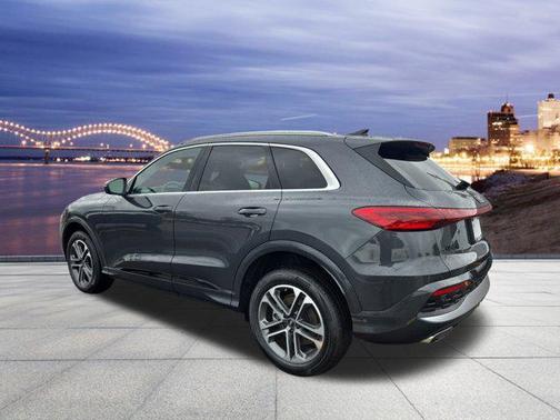 2025 Audi Q5 Premium Plus