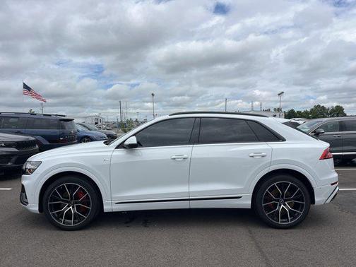 2022 Audi Q8 55 Prestige
