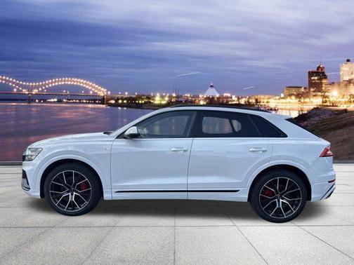 2022 Audi Q8 55 Prestige