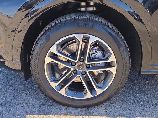 2025 Audi Q5 Premium Plus TFSI quattro S tronic