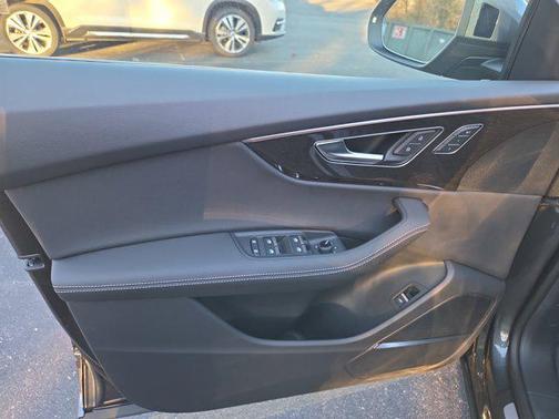 2026 Audi Q8 55 Premium Plus