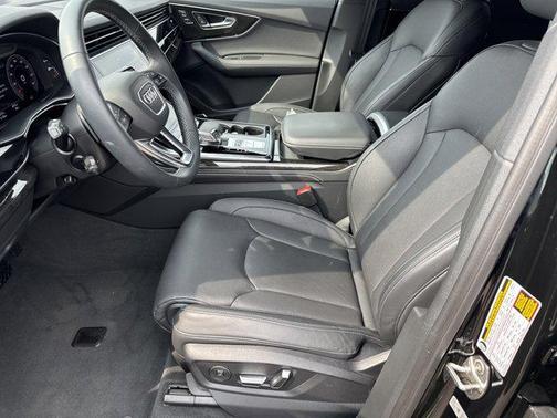 2025 Audi Q7 55 Prestige