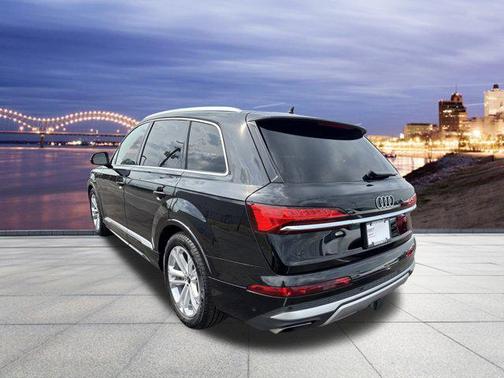 2025 Audi Q7 55 Prestige