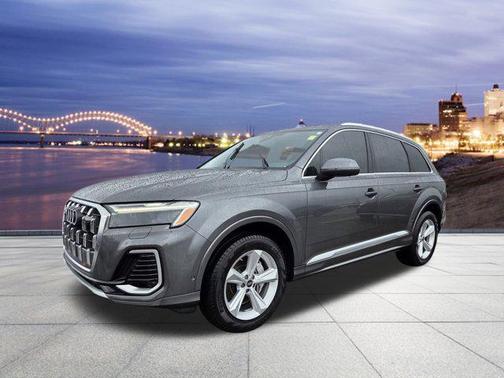 2025 Audi Q7 45 Premium
