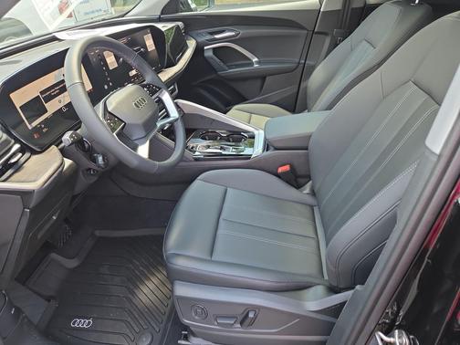 Mythos Black Metallic 2026 Audi Q5 Premium TFSI quattro S tronic