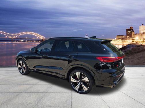 Mythos Black Metallic 2026 Audi SQ5 3.0T Premium Plus