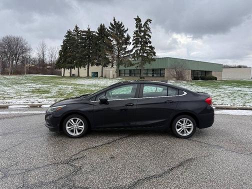 2017 Chevrolet Cruze LT