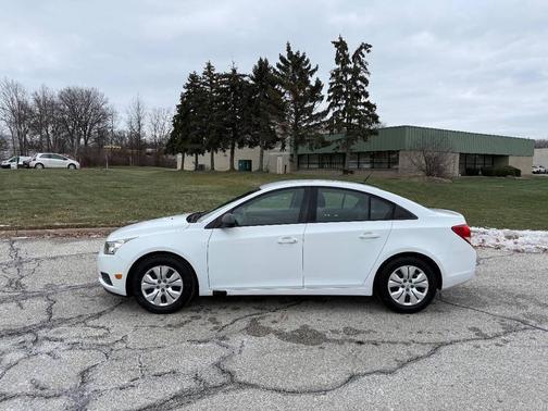 2013 Chevrolet Cruze LS