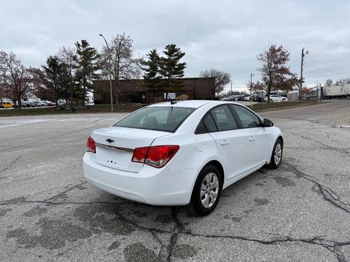 2013 Chevrolet Cruze LS