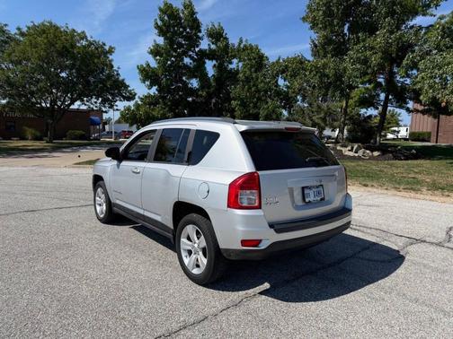 2012 Jeep Compass Sport