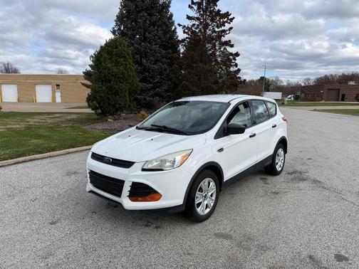 2015 Ford Escape S
