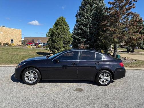 2013 INFINITI G37x Base