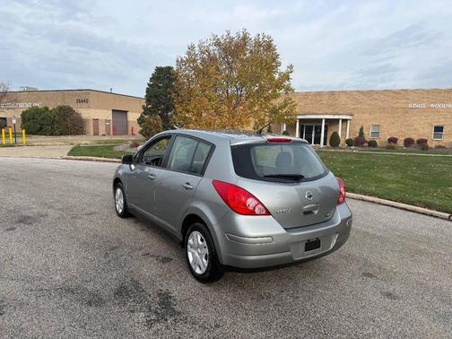 2012 Nissan Versa 1.8 S