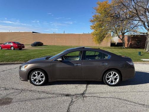 2012 Nissan Maxima SV