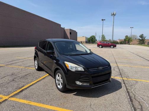 White Platinum Metallic Tri-Coat 2015 Ford Escape SE