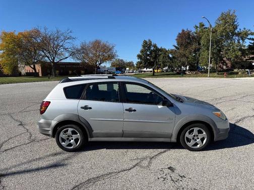 2006 Pontiac Vibe Base