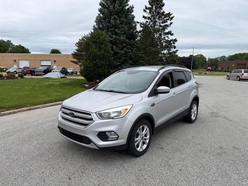Ingot Silver 2018 Ford Escape SE
