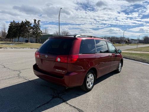 2007 Toyota Sienna CE
