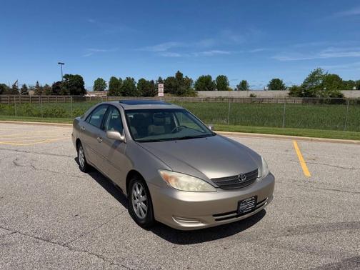 Desert Sand Mica 2002 Toyota Camry LE V6