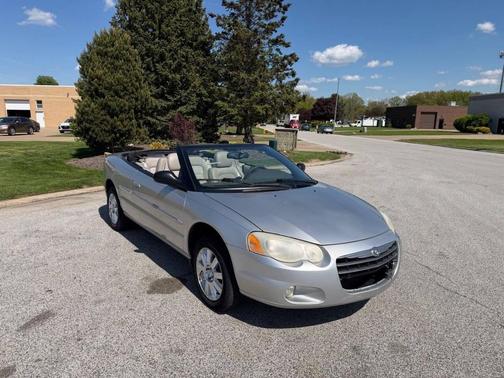 Bright Silver Metallic Clearcoat 2004 Chrysler Sebring Base