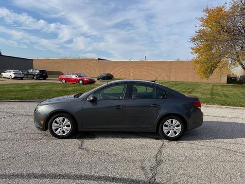 2013 Chevrolet Cruze LS