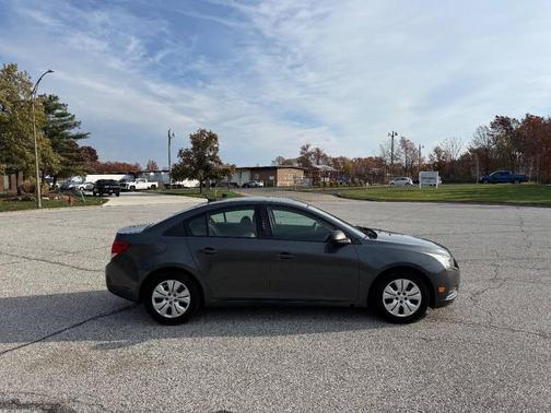 2013 Chevrolet Cruze LS