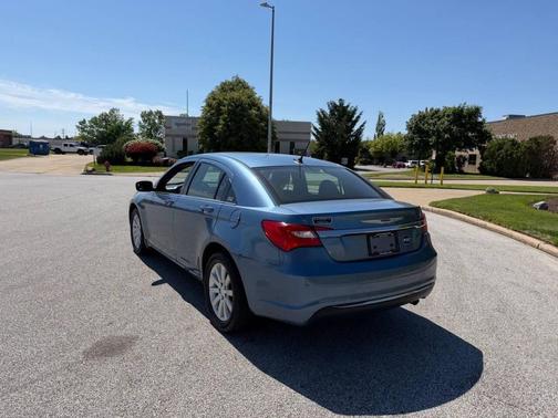 Sapphire Crystal Metallic Clear Coat 2011 Chrysler 200 Touring