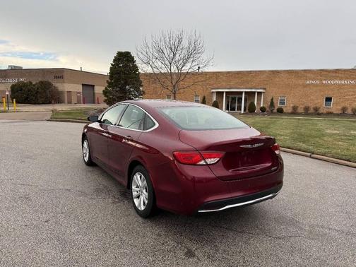 2015 Chrysler 200 Limited