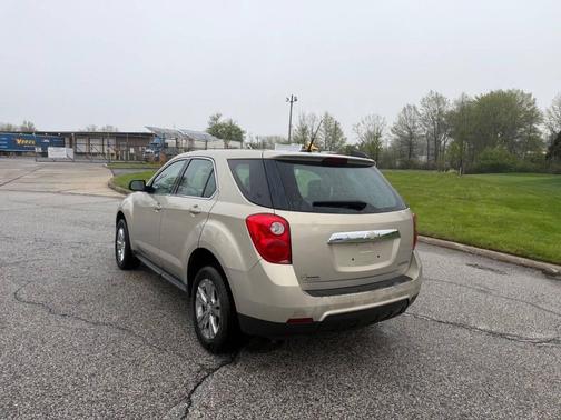 Gold Mist Metallic 2011 Chevrolet Equinox LS
