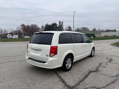 2011 Dodge Grand Caravan Crew