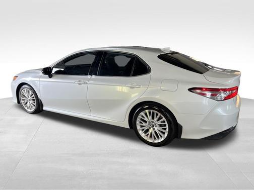 2019 Toyota Camry XLE