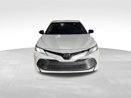 2019 Toyota Camry XLE