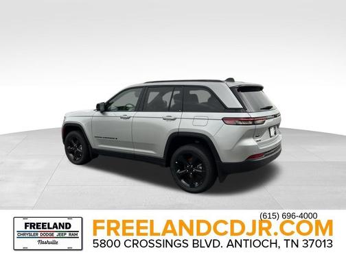 2025 Jeep Grand Cherokee Laredo